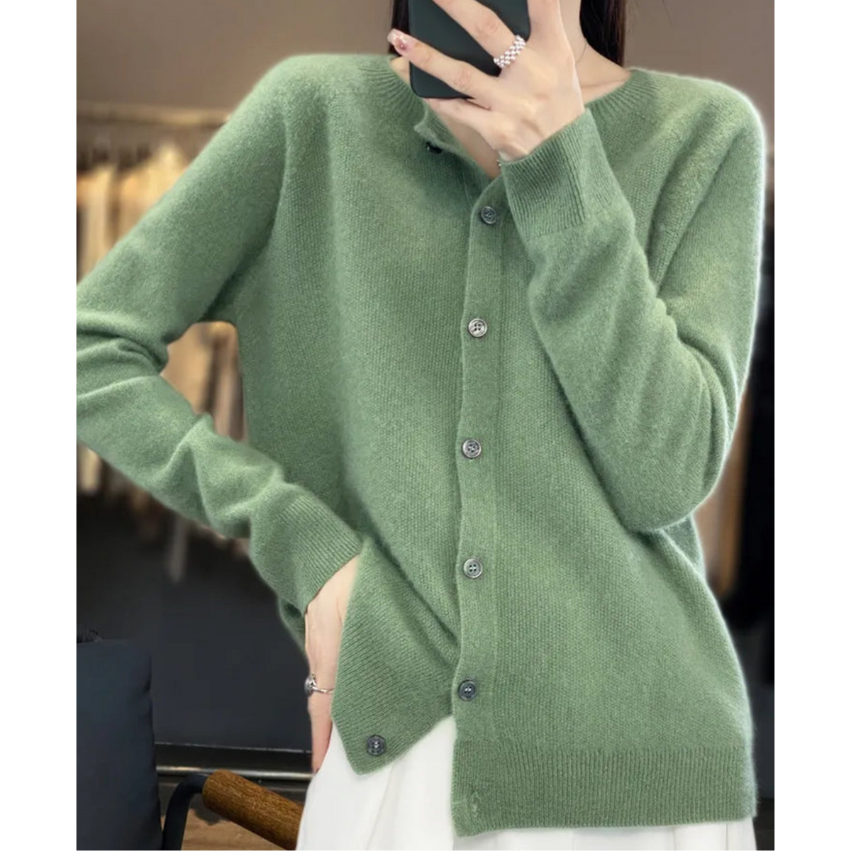 Cardigan in cashmere da donna a girocollo con bottoni, manica lunga, morbido ed elegante - Verde chiaro