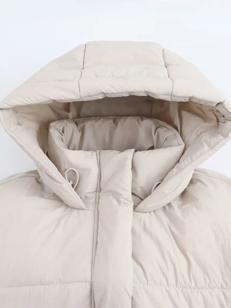 Piumino da donna con cappuccio, trapuntato e imbottito, corto per l'inverno - view 5