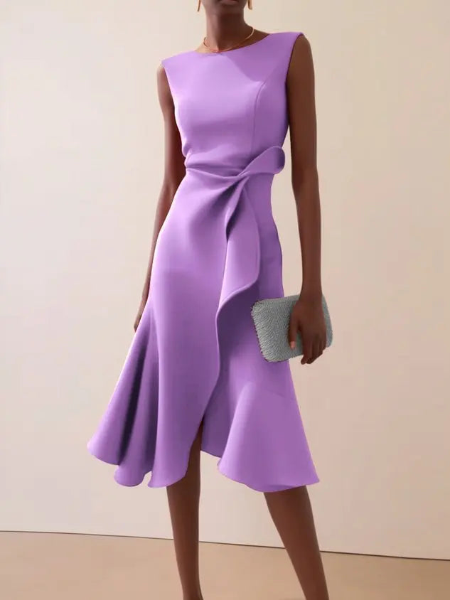 Abito midi smanicato da donna con scollo tondo e drappeggio, orlo asimmetrico, elegante da cerimonia e ufficio - Viola