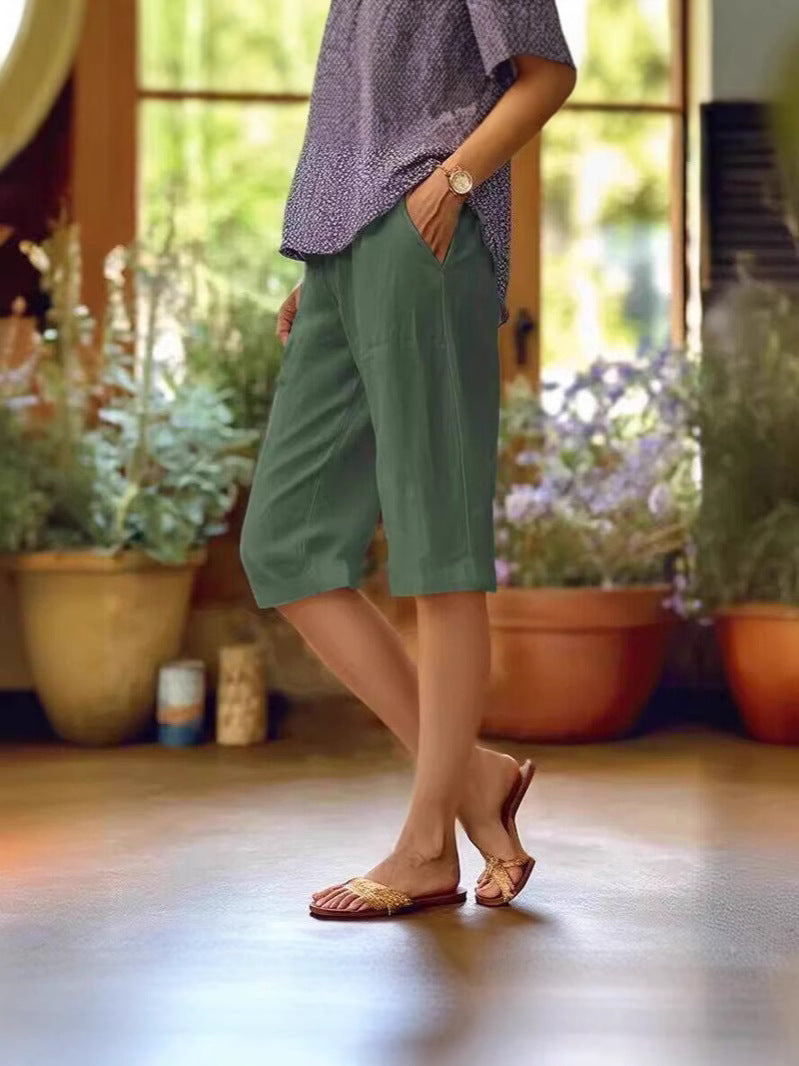 Bermuda da donna leggeri e casual per l'estate, pantaloncini al ginocchio con tasche - Verde
