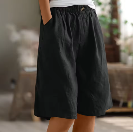 Bermuda donna con vita elastica e taglio comodo, tasche laterali, pantaloncini casual estivi - Nero