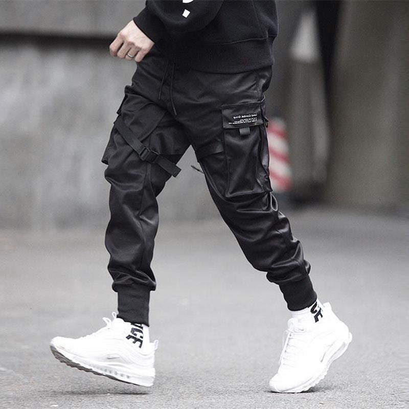 Pantaloni cargo jogger da uomo con tasche laterali, elastico alla caviglia e cinturini regolabili - Nero