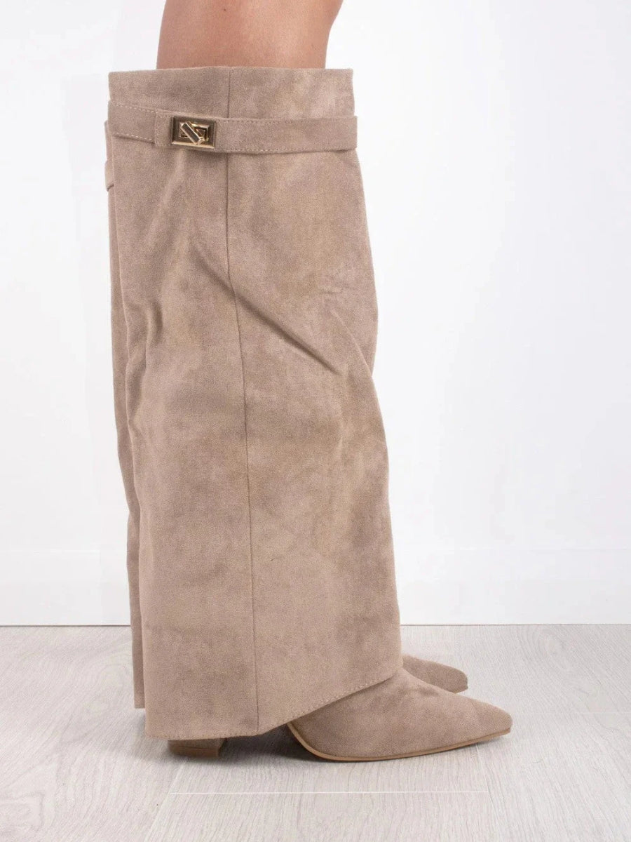 Stivali alti da donna in camoscio a punta con tacco, eleganti per la città e per la sera - view 9